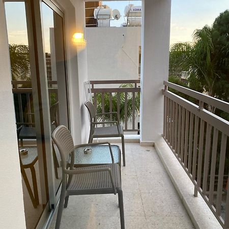 T&L Apartments Agiaos Tychonas ลิมาซอล ภายนอก รูปภาพ