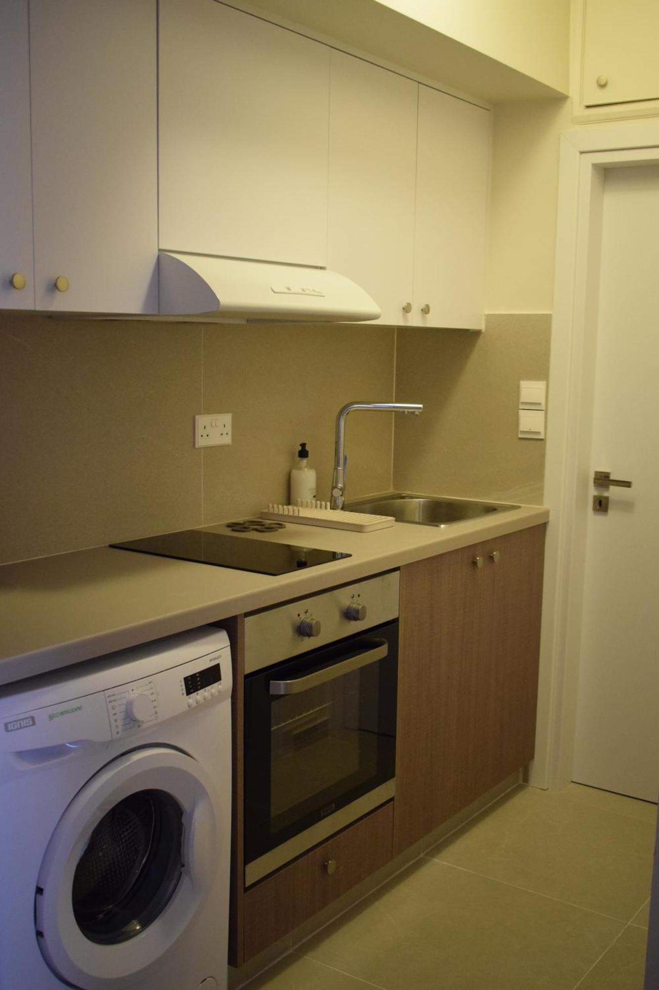 T&L Apartments Agiaos Tychonas ลิมาซอล ภายนอก รูปภาพ